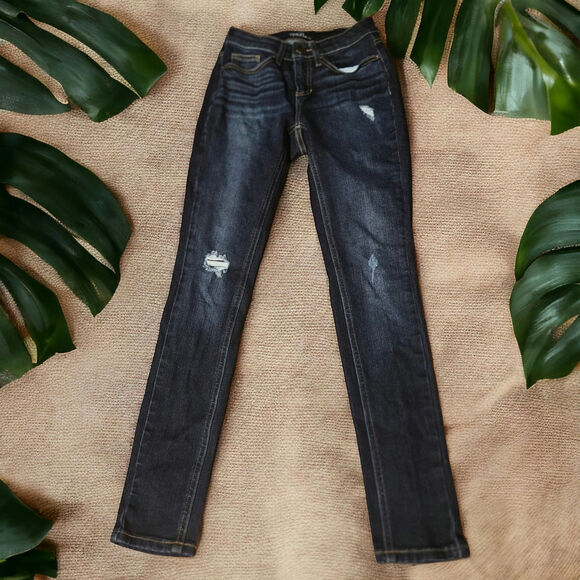 Time and Tru Size 4 Pre Ripped Dark Blue Skinny Jeans - Picture 1 of 9